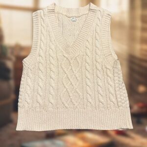 American Eagle Outfitters Cream Cable Knit V-Neck Sweater Vest